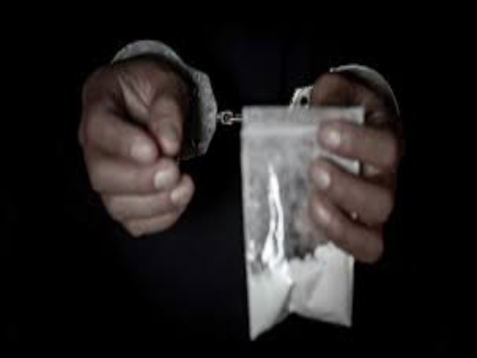 इंदौर में बच्चों से कराई जा रही ड्रग सप्लाई….मंत्री विजयवर्गीय के क्षेत्र की 200 गलियों में नशे का कारोबार