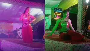 विघ्नहर्ता के सामने..फूहड़ता भरा डांस करती बालाएं..