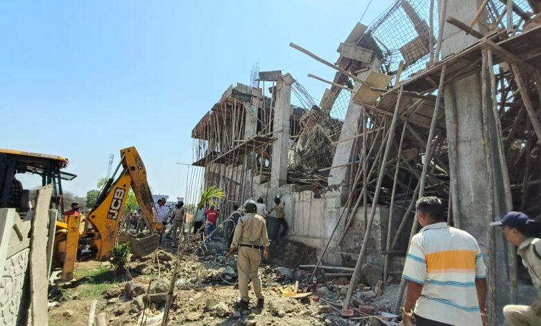 पेटलावद में अवैध बिल्डिंग बनी  मौत का सबब,,भर भराकर कर गिरी छत, मलबे में दबने से 2 की मौत 3 घायल