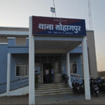 मुर्गियों से भरा पिकअप और ट्रक की भिड़ंत..हादसे में दो की मौत तीन घायल….