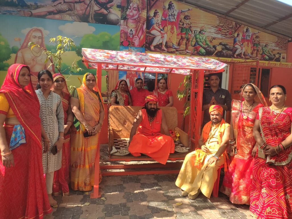 श्री संकट मोचन हनुमान मंदिर खेड़ापति आश्रम में रामकथा का आयोजन