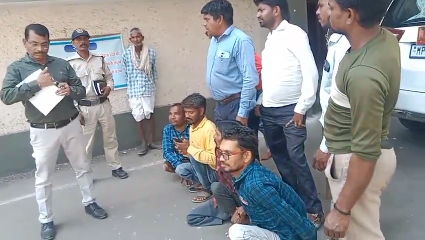 शिक्षित द्व्यंगजनों ने अपनी पुरानी 6 सूत्रीय मांगों को पुनः दोहराया