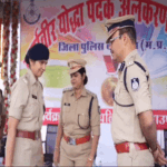 रीवा : कोरोना से लड़ने वाले पुलिसकर्मियों का कर्मवीर योद्धा पदक से सम्मान..