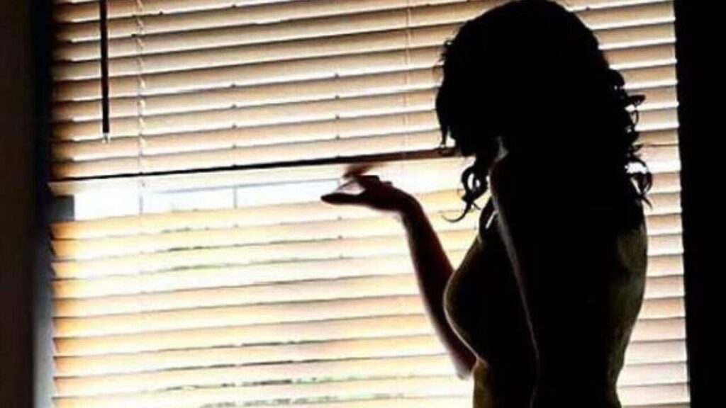 डबरा-हनीटैप गैंग के 2 आऱोपी गिरफ्तार,आरोपियों में एक युवती शामिल