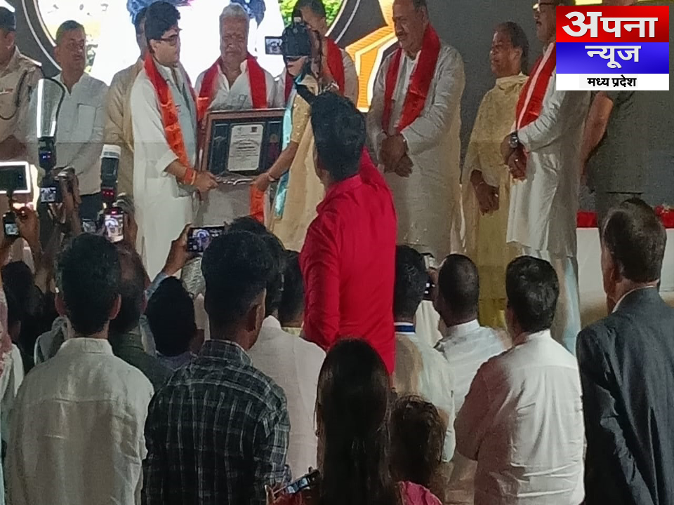 बुरहानपुर। मुस्कान तिवारी बनी एमबीबीएस डॉक्टर