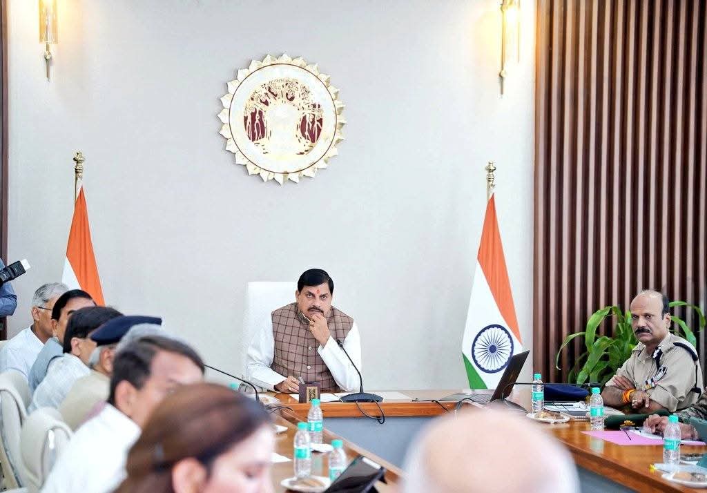 मुख्यमंत्री ने की उच्चस्तरीय बैठक, सुरक्षा व्यवस्था पर दिए निर्देश
